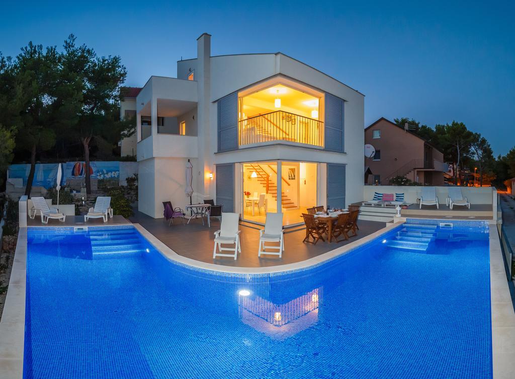 Villa Casabianca Milna  Exterior photo